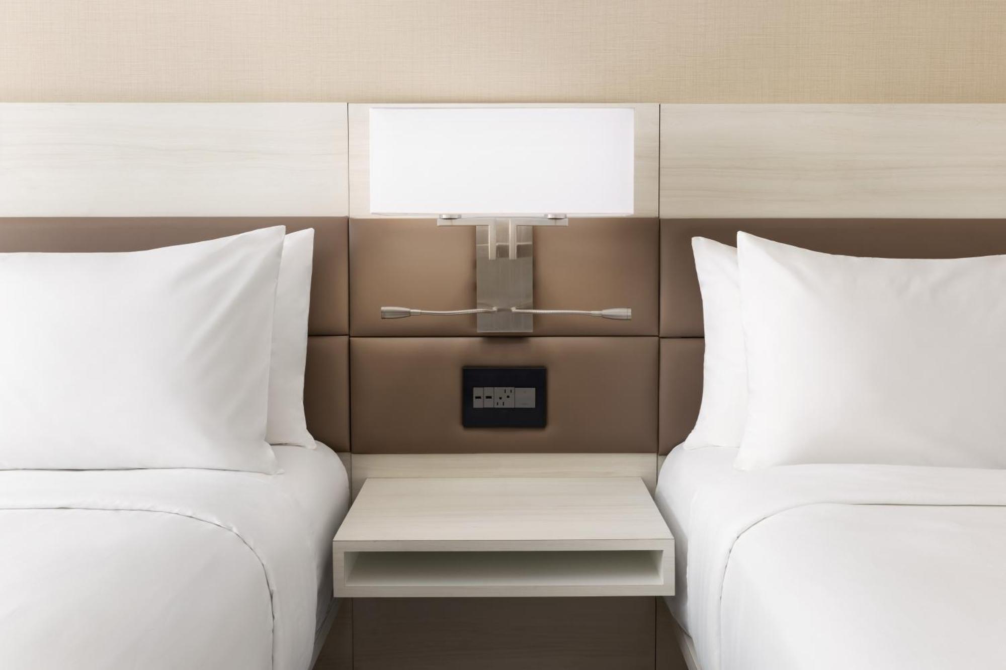 Ac Hotel By Marriott Jacksonville St Johns Town Center 外观 照片